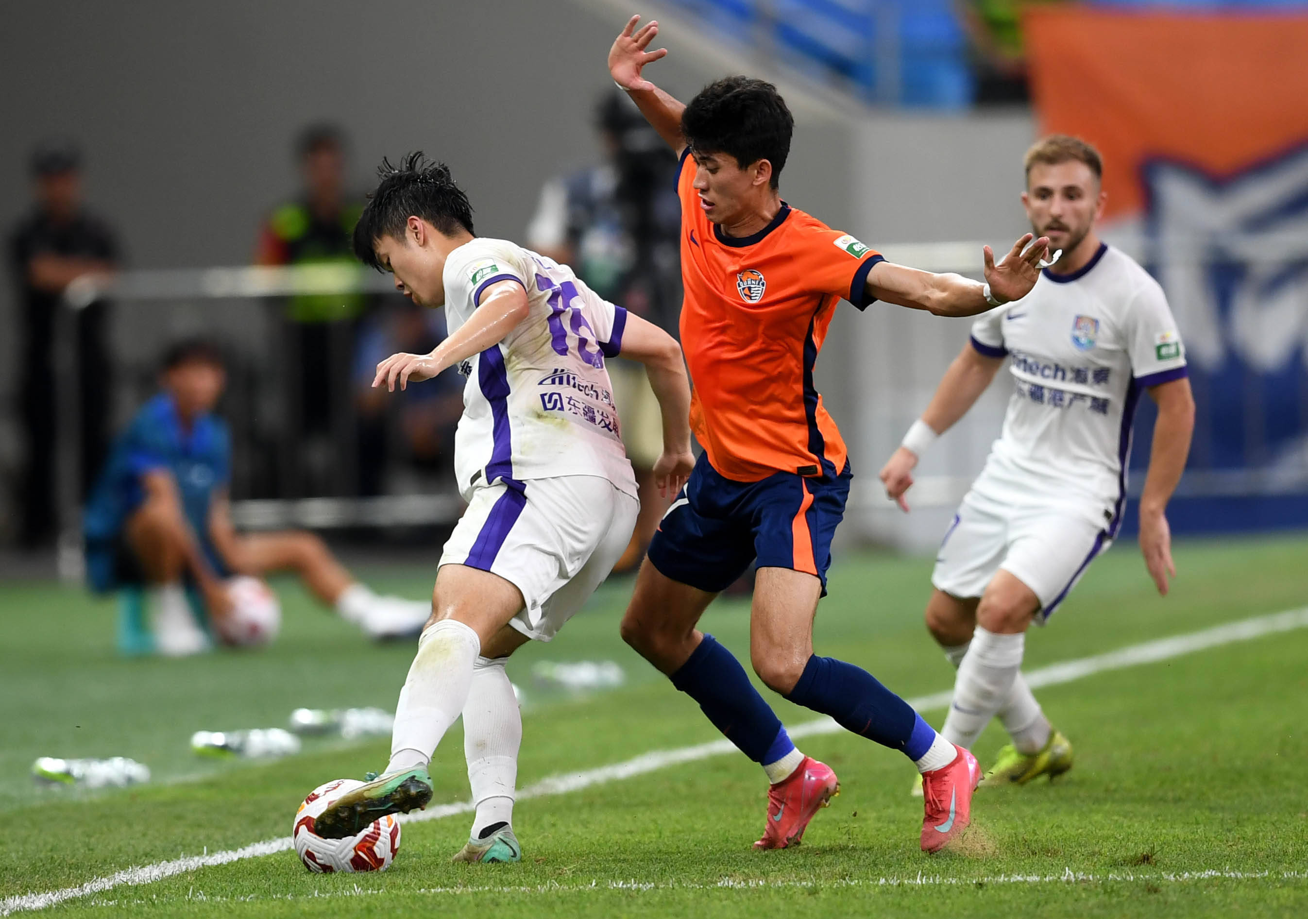 更得益于 更得益于